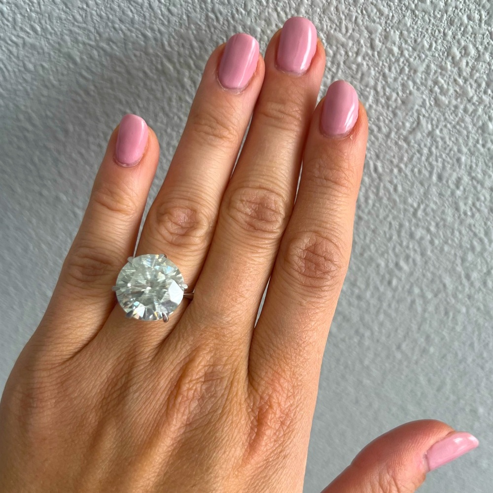 HUGE 14 carats real Moissanite Diamond  ring